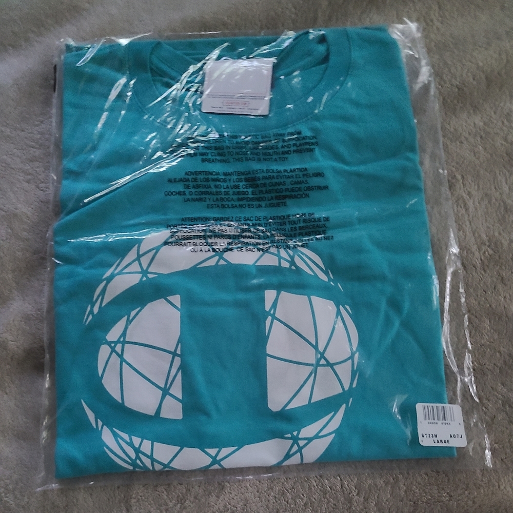 Men's NWT Champion t shirt size large